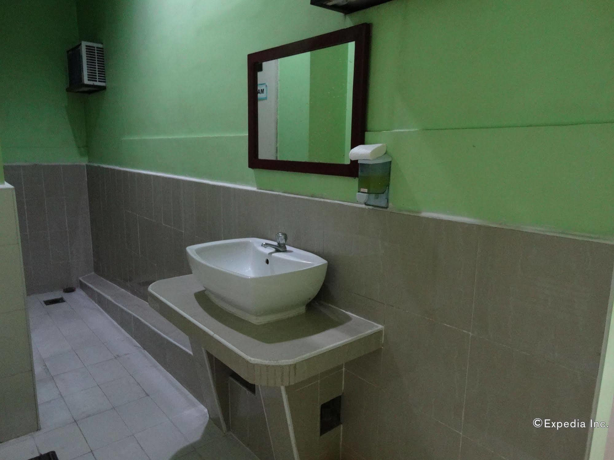 فندق دايلايت إن Davao City المظهر الخارجي الصورة