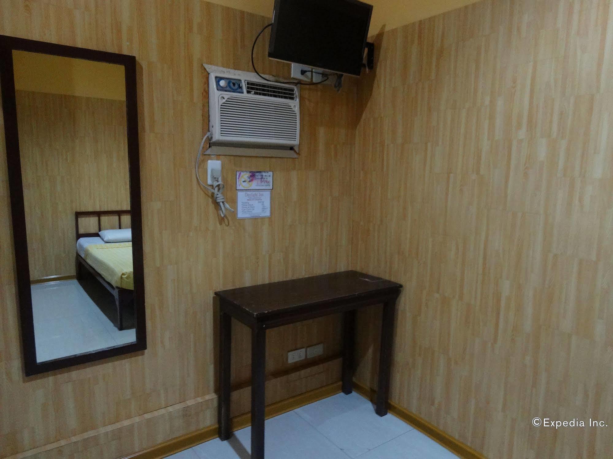 فندق دايلايت إن Davao City المظهر الخارجي الصورة